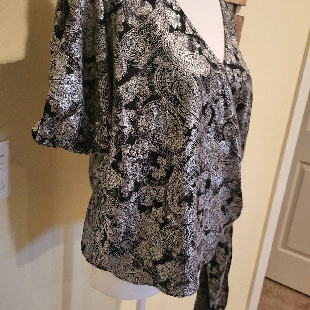 Michael Kors Women's Foil Paisley Wrap Top Black and Metallic NWT - Sz: M & L - Picture 5 of 11